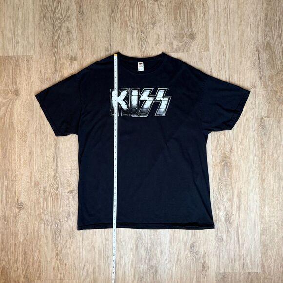 KISS Band T-Shirt Metal Logo Black XL Rock Music Fruit Of The Loom Tee - Picture 5 of 5